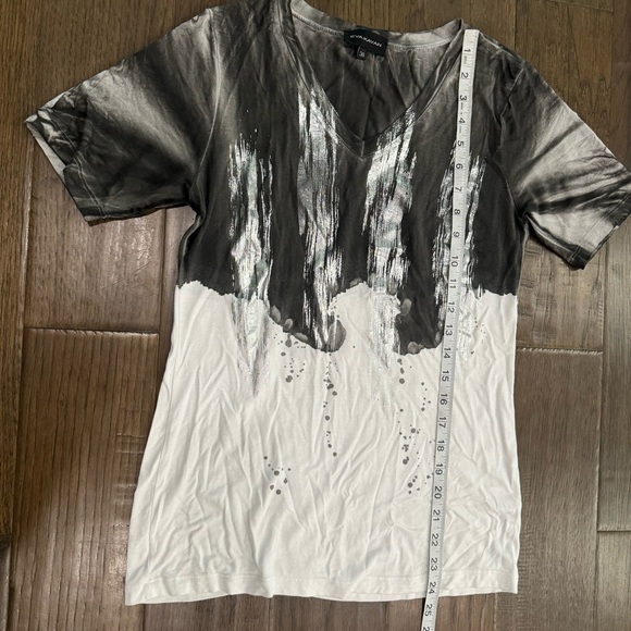 Eva Kayan T-Shirt - Picture 8 of 11